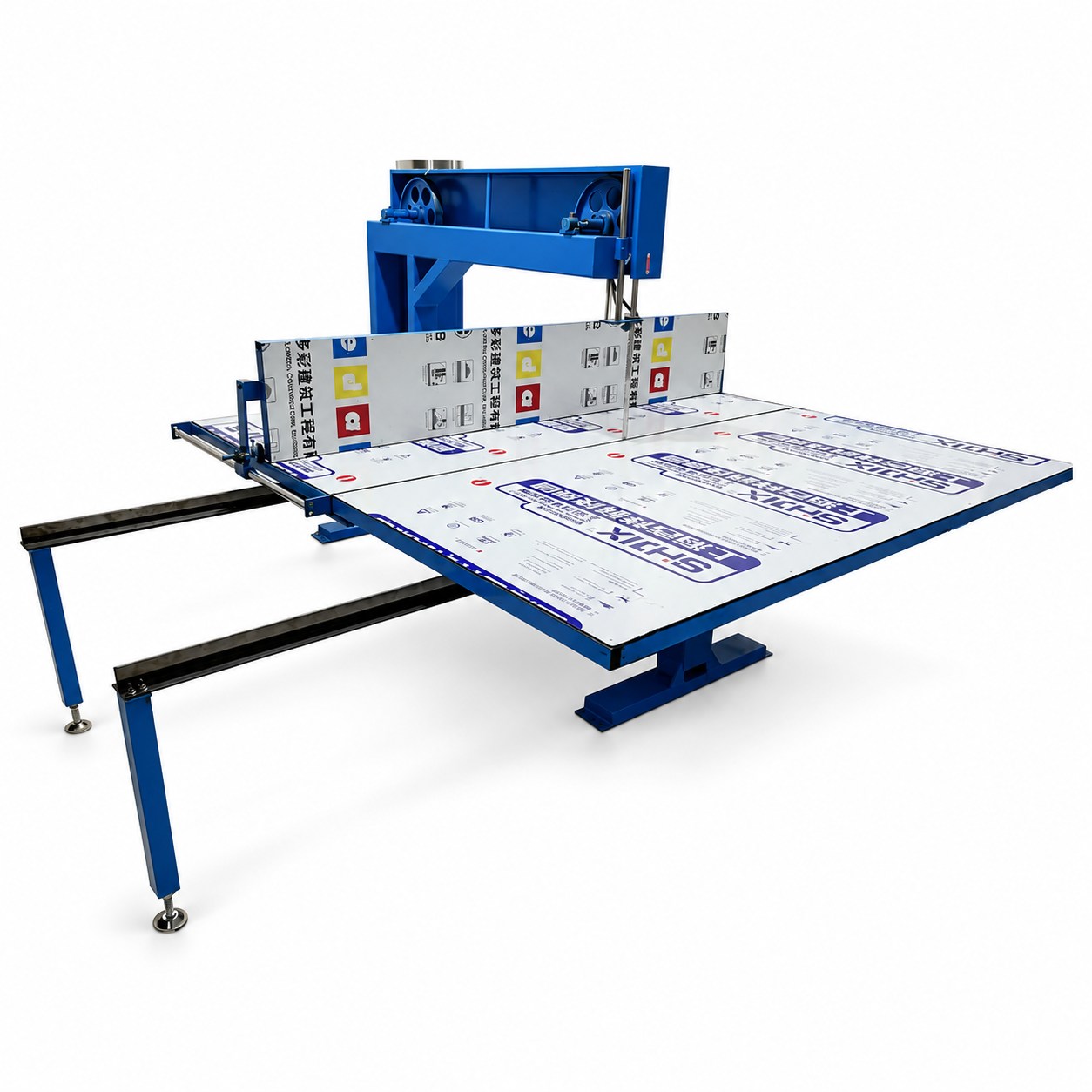 Vertical cutting machine with sliding worktable